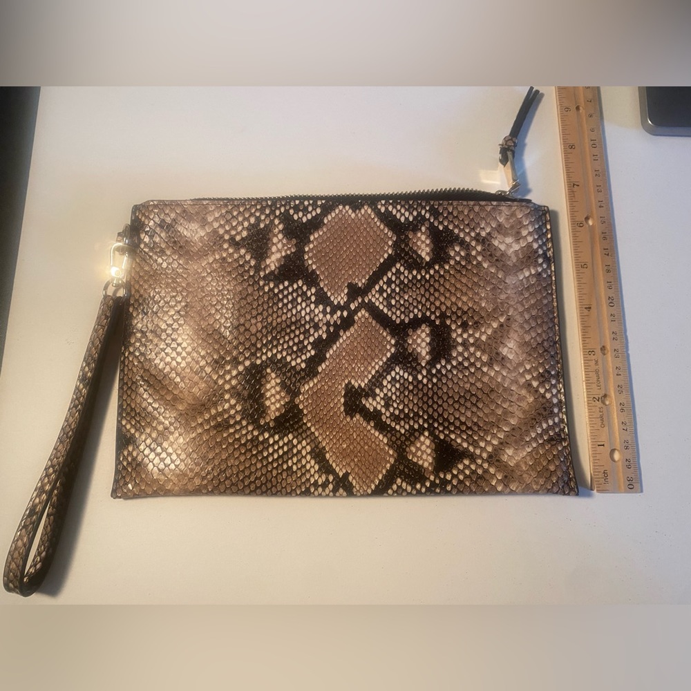 Reptile Print Wristlet. INC International Concepts. Like New Condition. - Picture 5 of 6